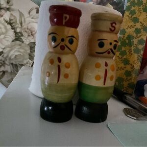 Antique wooden hand decorated salt and pepper CHEFS.old  vintage  marked Japan.